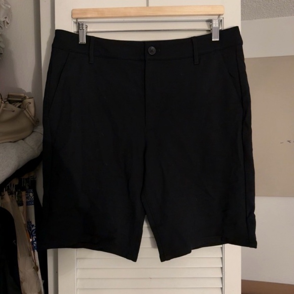 True Classic 9” Comfort Shorts | Size 34 | NWOT